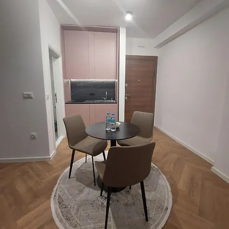 Executive Suites By Modern Living Skopje Exterior photo