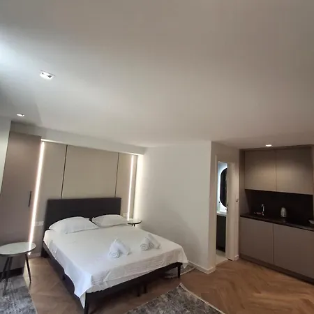 Executive Suites By Modern Living Skopje Exterior photo
