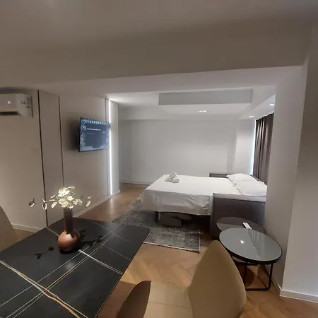 Executive Suites By Modern Living Skopje Exterior photo