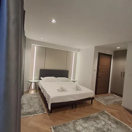 Executive Suites By Modern Living Skopje Exterior photo