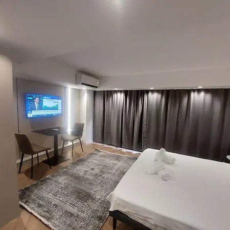 Executive Suites By Modern Living Skopje Exterior photo
