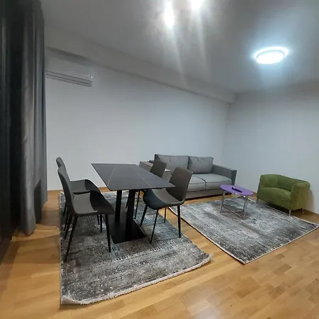 Executive Suites By Modern Living Skopje Room photo