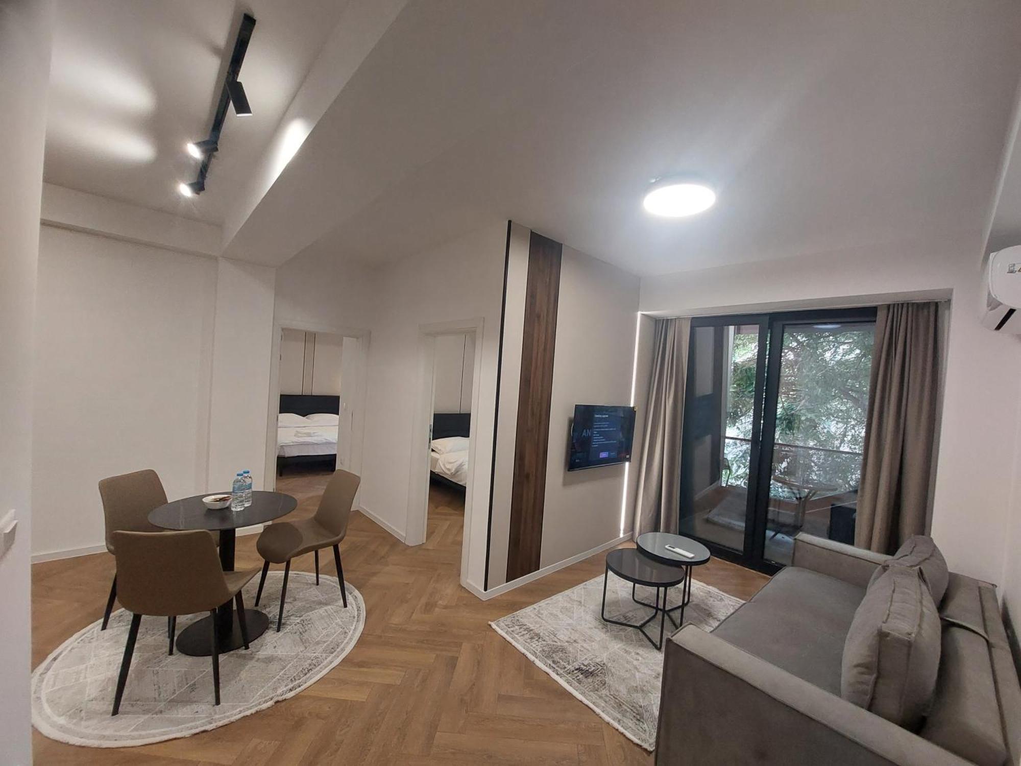 Executive By Modern Living Apartment *